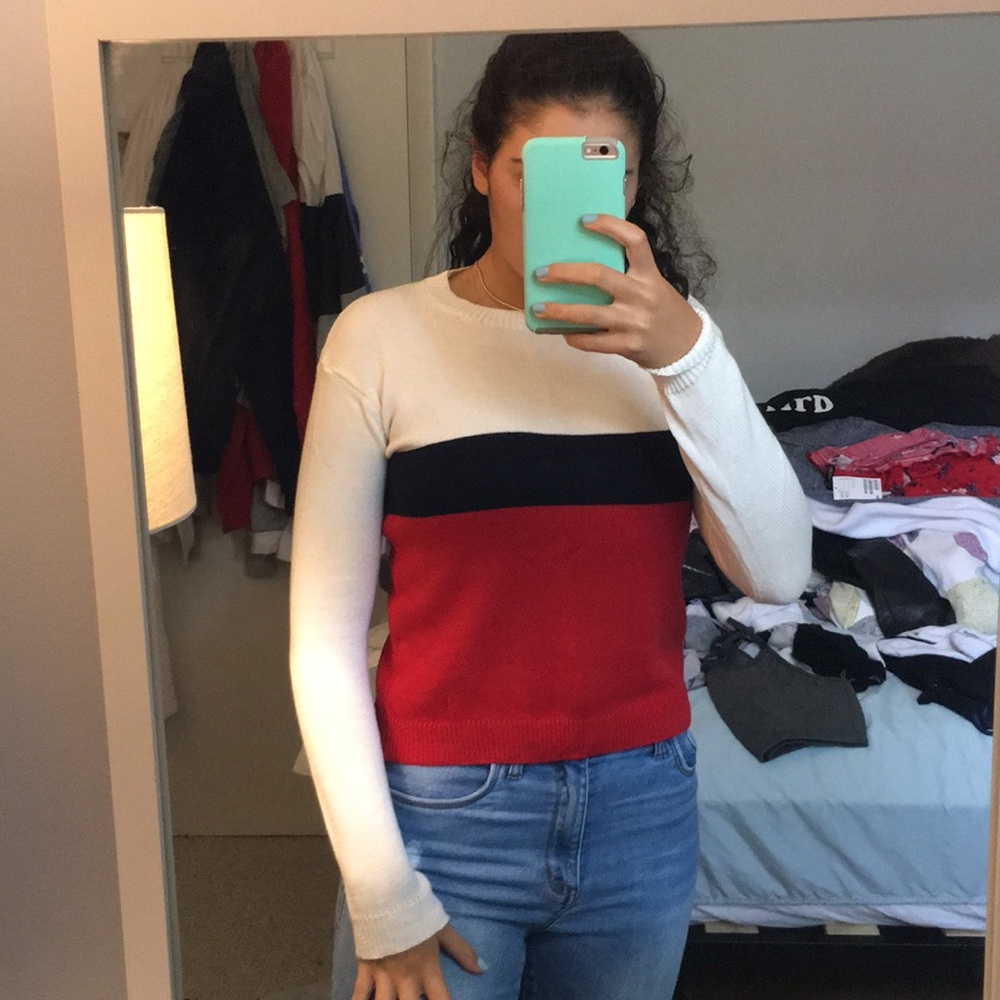 Brandy Melville sweater